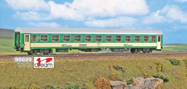 Wagon osobowy 2 kl Intercity Bystrzyca Bdmnu (ACME 90029)